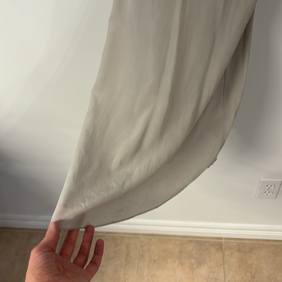 Aritizia Wilfred 100% silk chemise - Picture 7 of 10